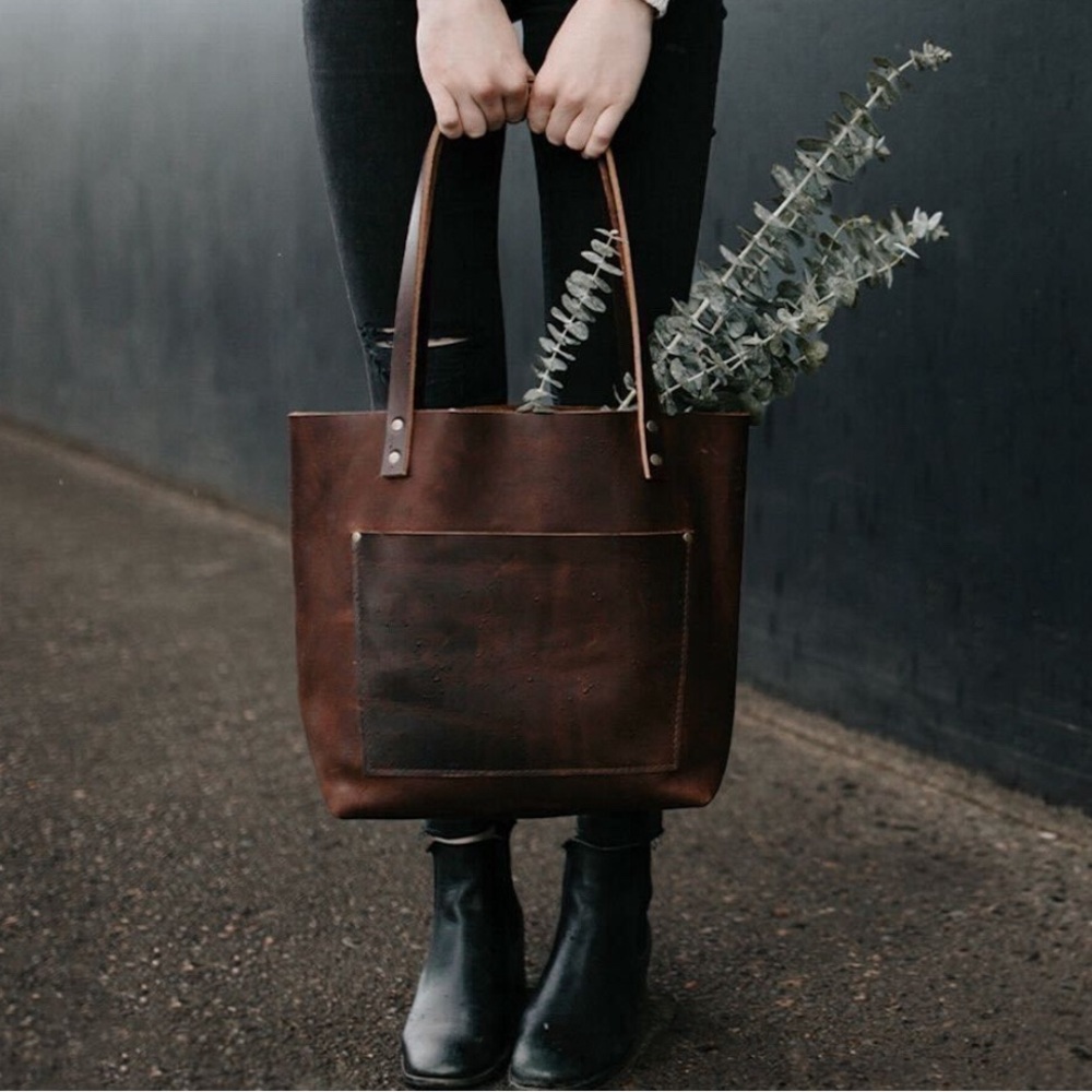Portland leather classic tote